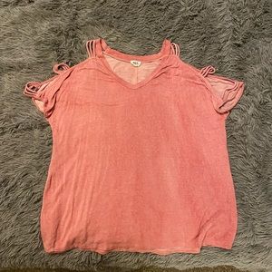 Women’s BKE open shoulder tee